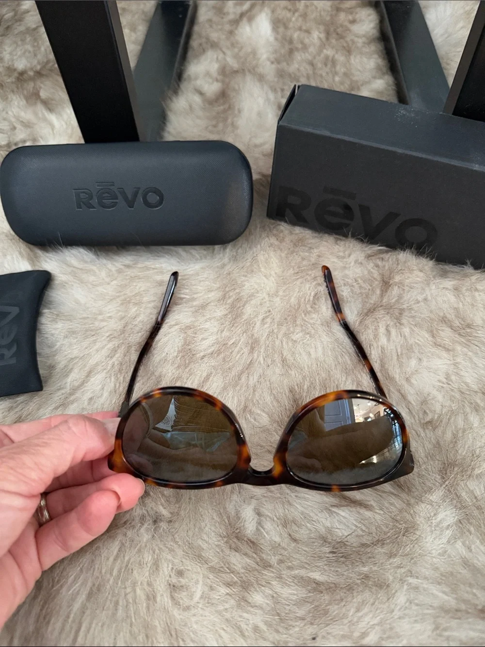 New!!!! Revo Women's Tortoiseshell Frame Sunglasses w/case and original box.